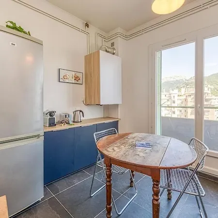 Proche Parc Paul Mistral, 2 Chambres, Wifi, Balcon Grenoble