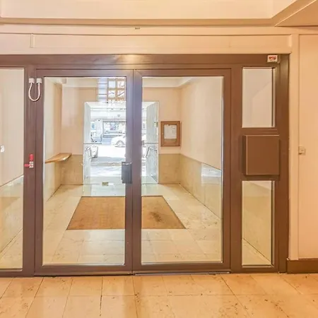 Apartment Proche Parc Paul Mistral, 2 Chambres, Wifi, Balcon Grenoble
